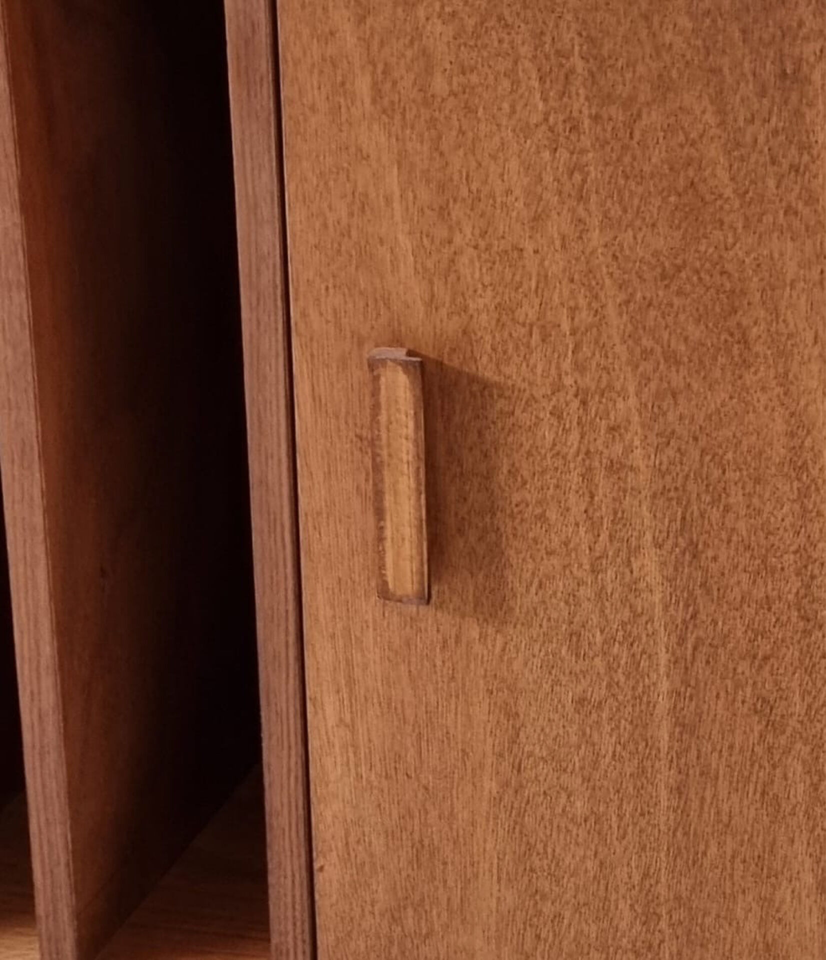 Vidar record cabinet