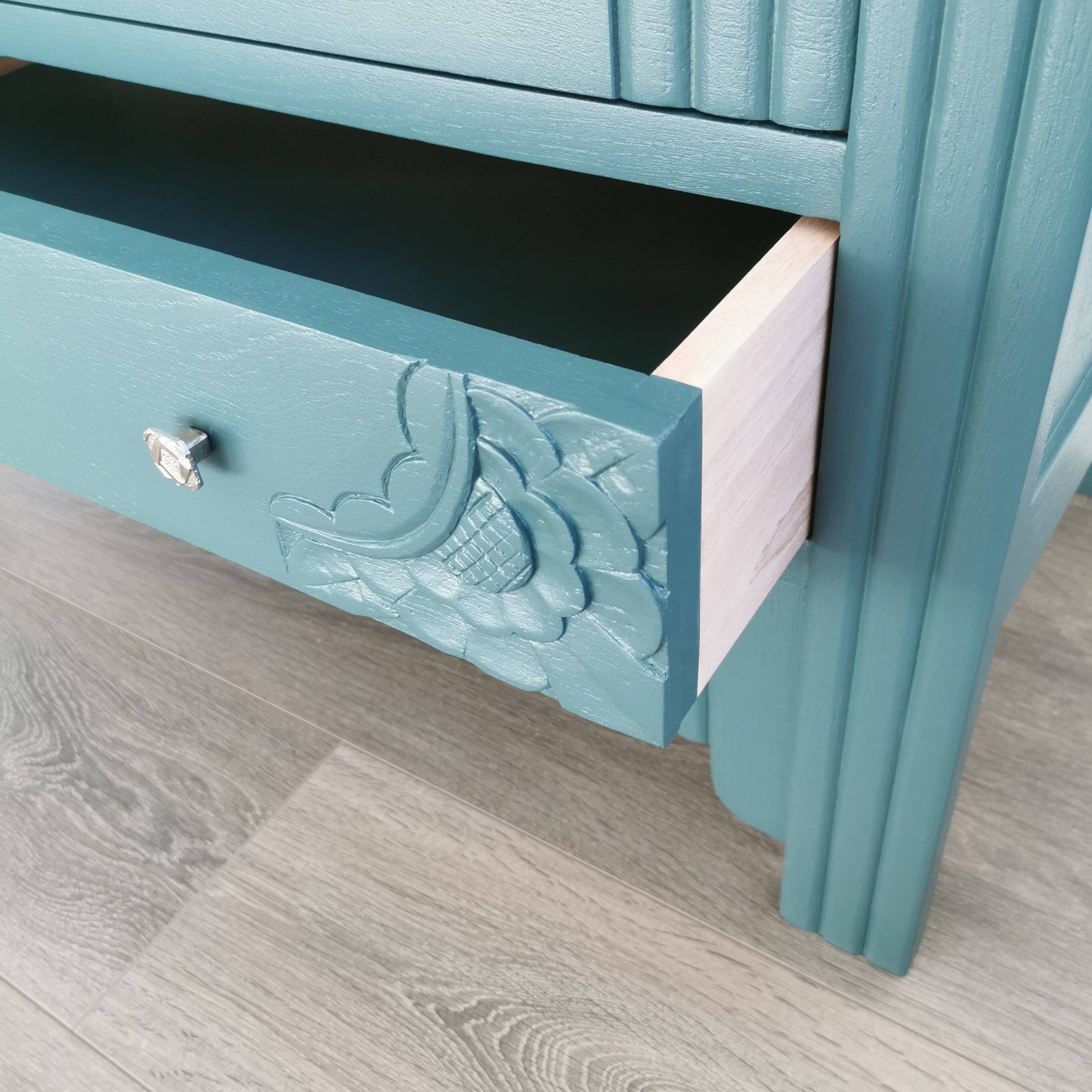 Art Deco chest of drawers
