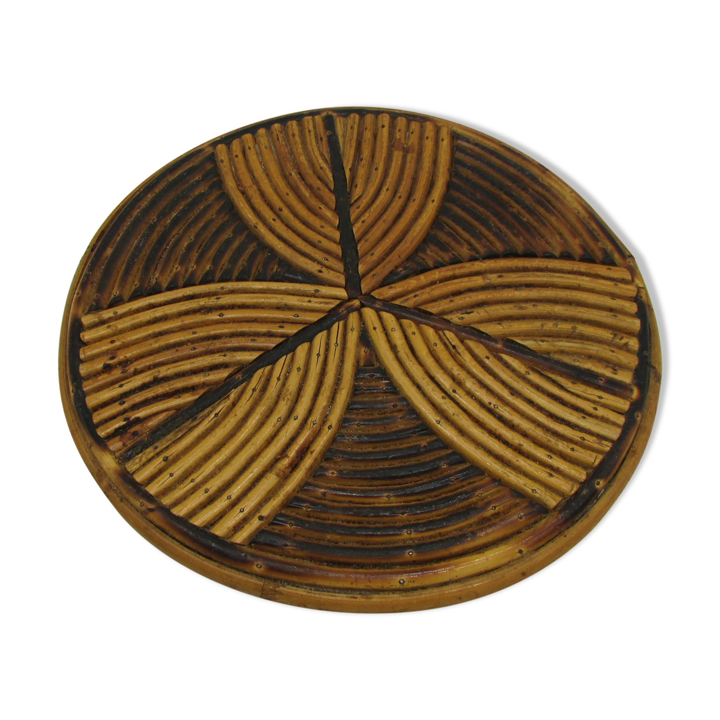 Vintage rattan dish table mat