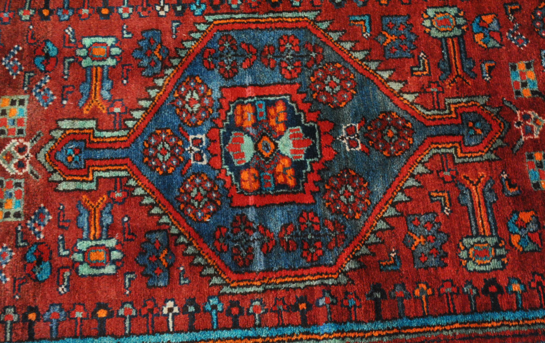 Authentic old Persian rug 192 x 118 cm