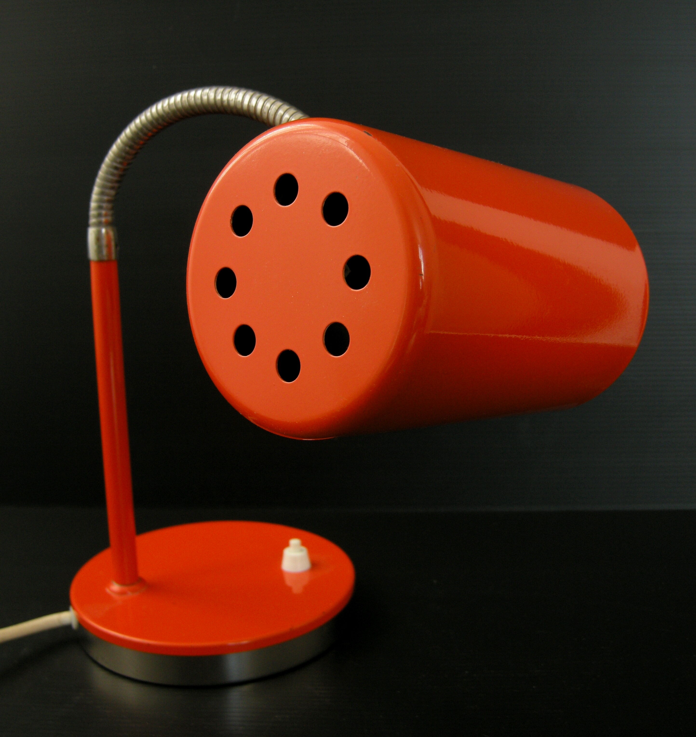Lampe vintage 1970 métal laqué orange