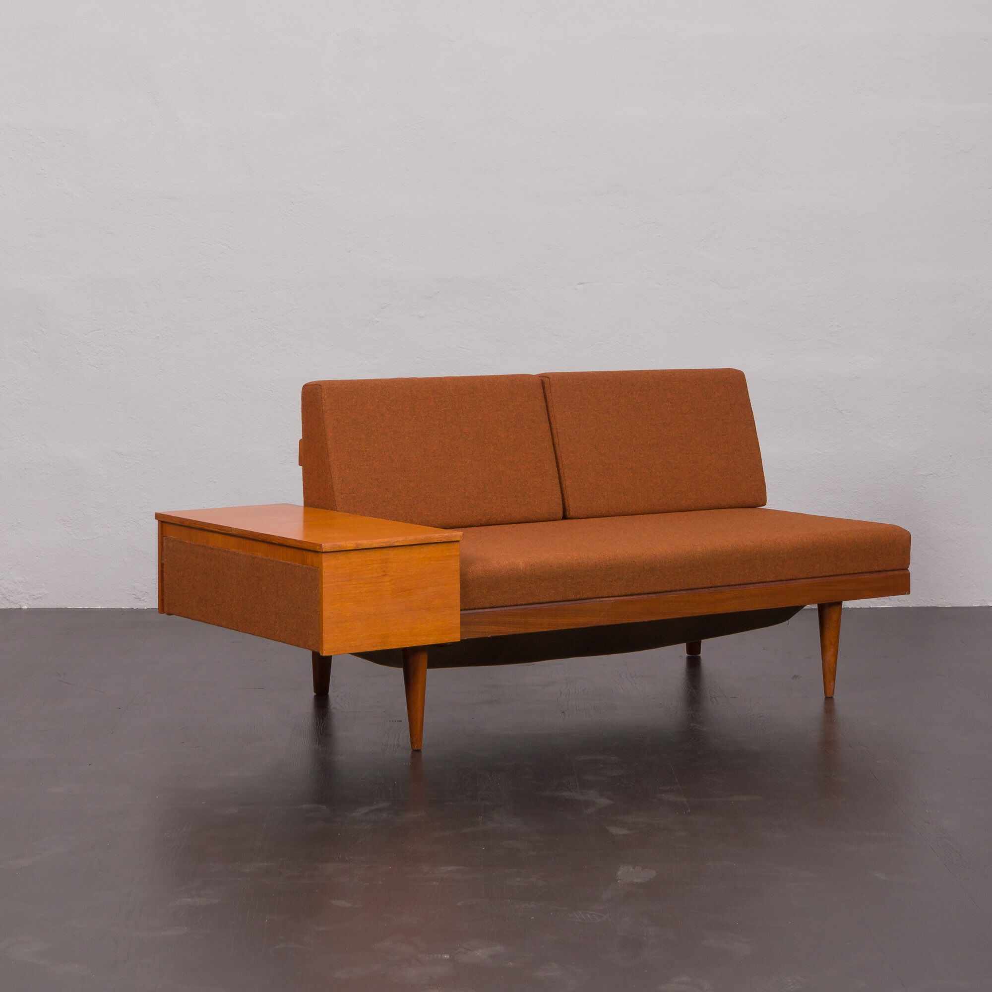 Svane daybed by Igmar Relling in original dark orange wool upholstery, Norway 1970s