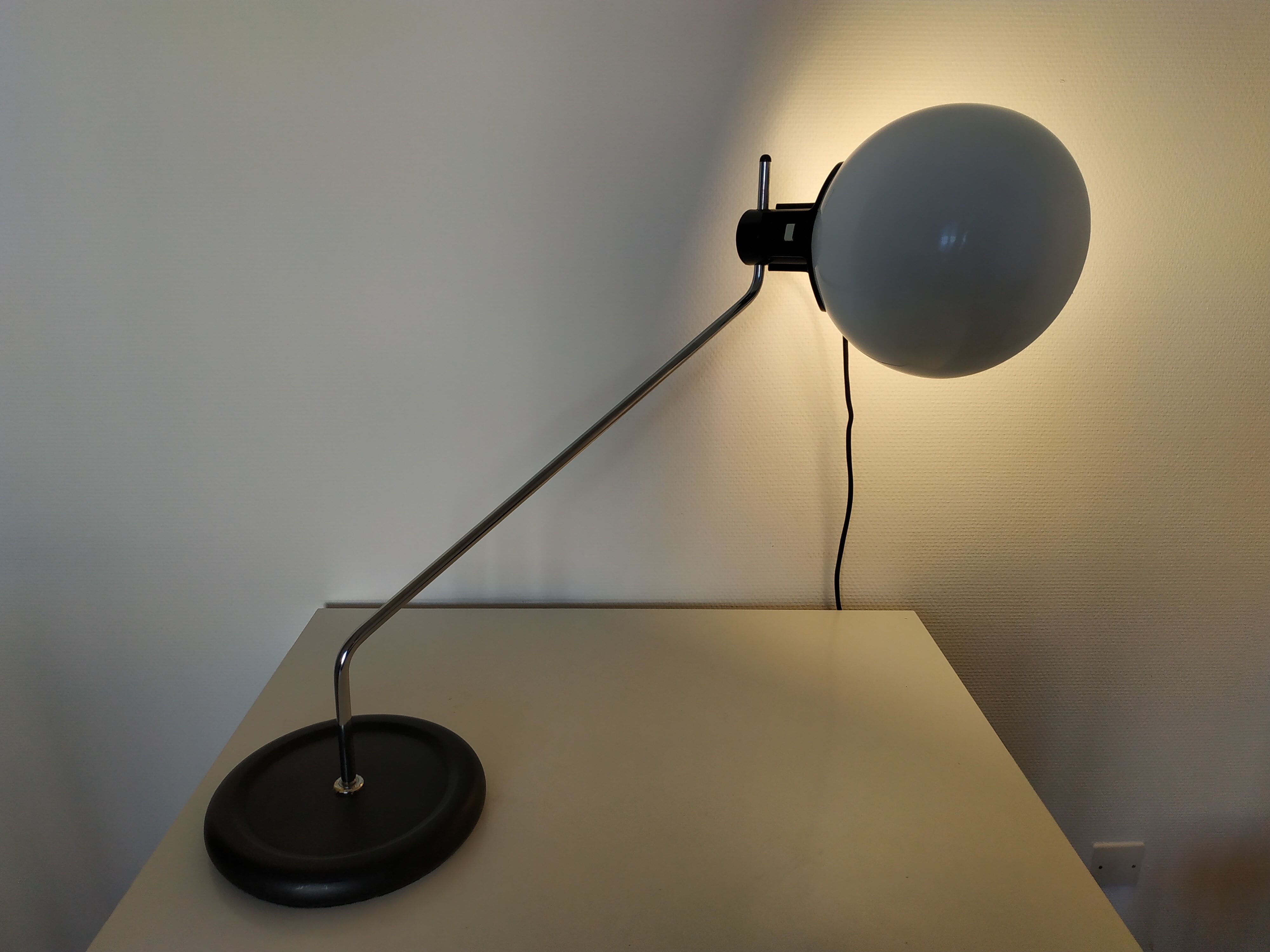 Guzzini design desk lamp 1970