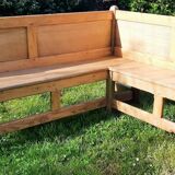 Corner bench