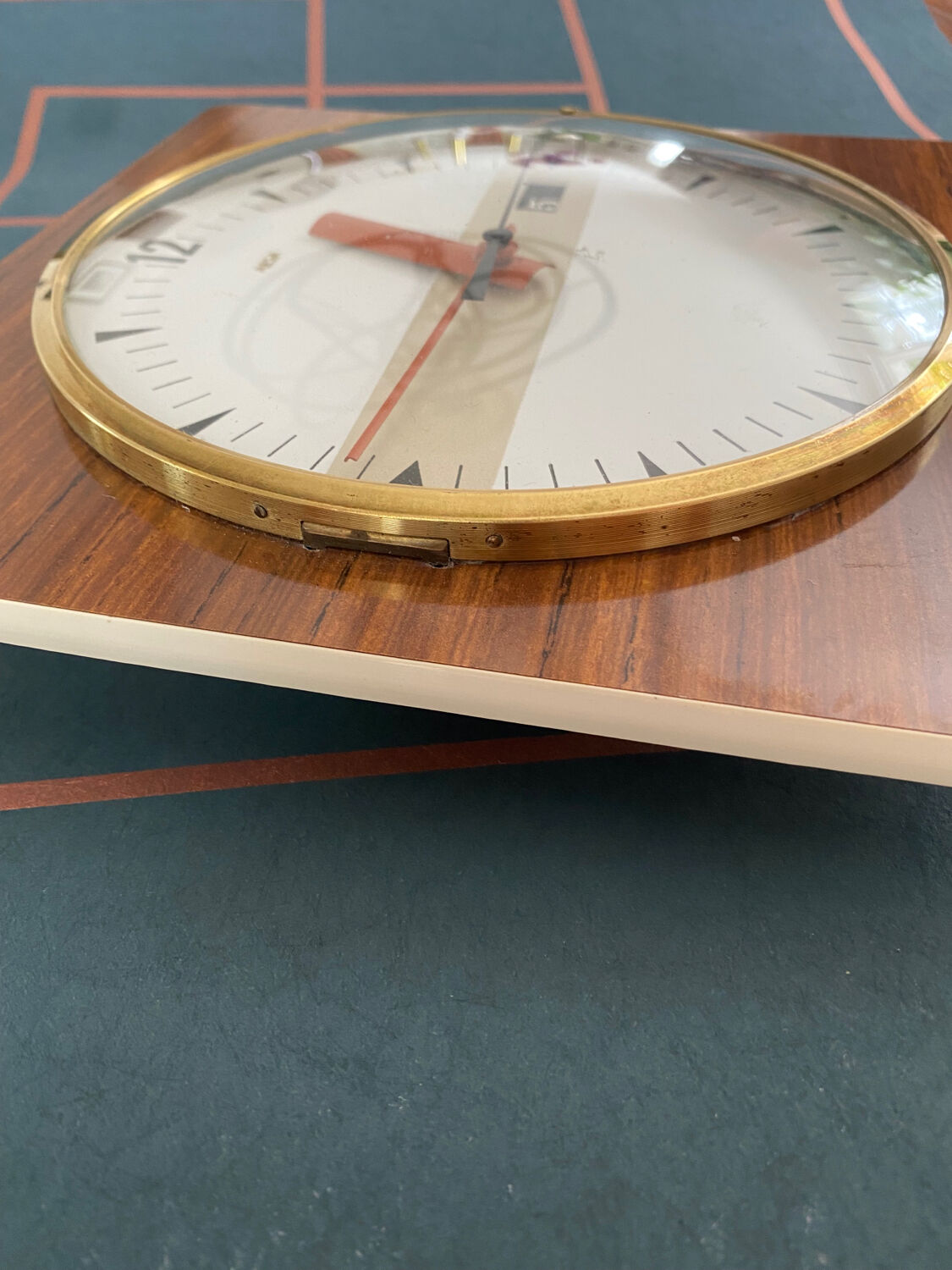 Arsa Formica wall clock, vintage pendulum from the 60s.