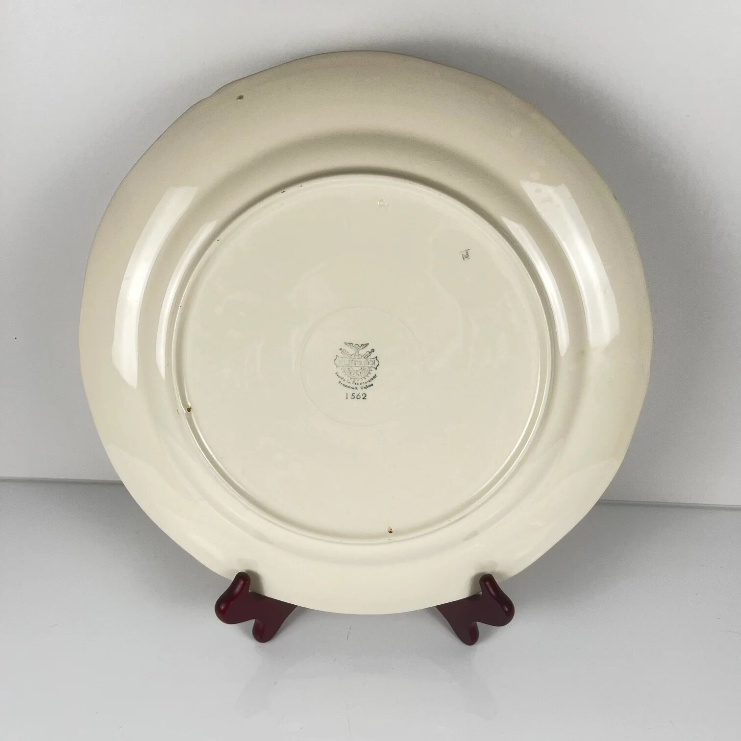 Round plate Villeroy & Boch, floral pattern Old Strasbourg, 1940s/50s.