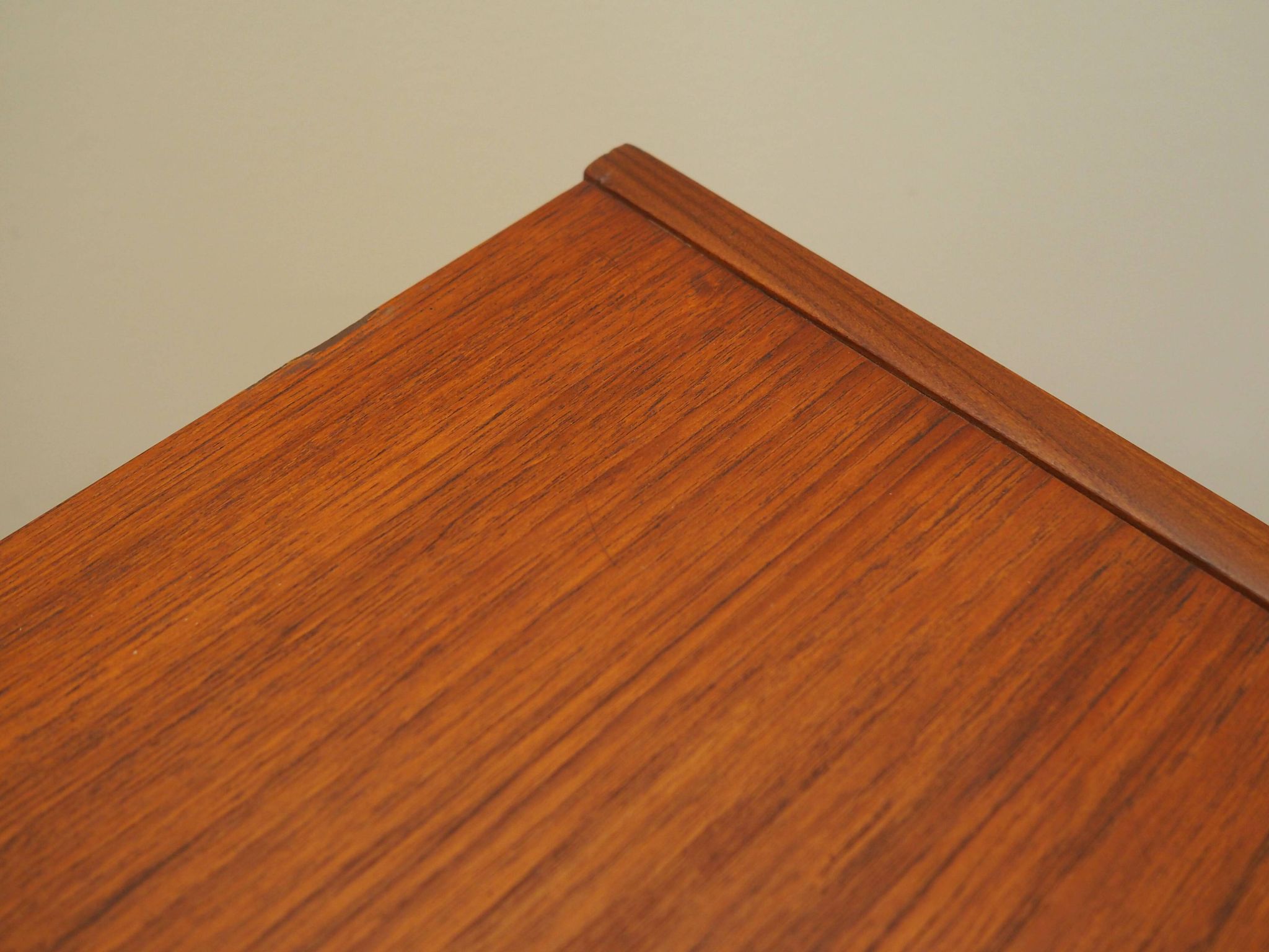 Commode en teck, design danois, années 1970, production : Danemark