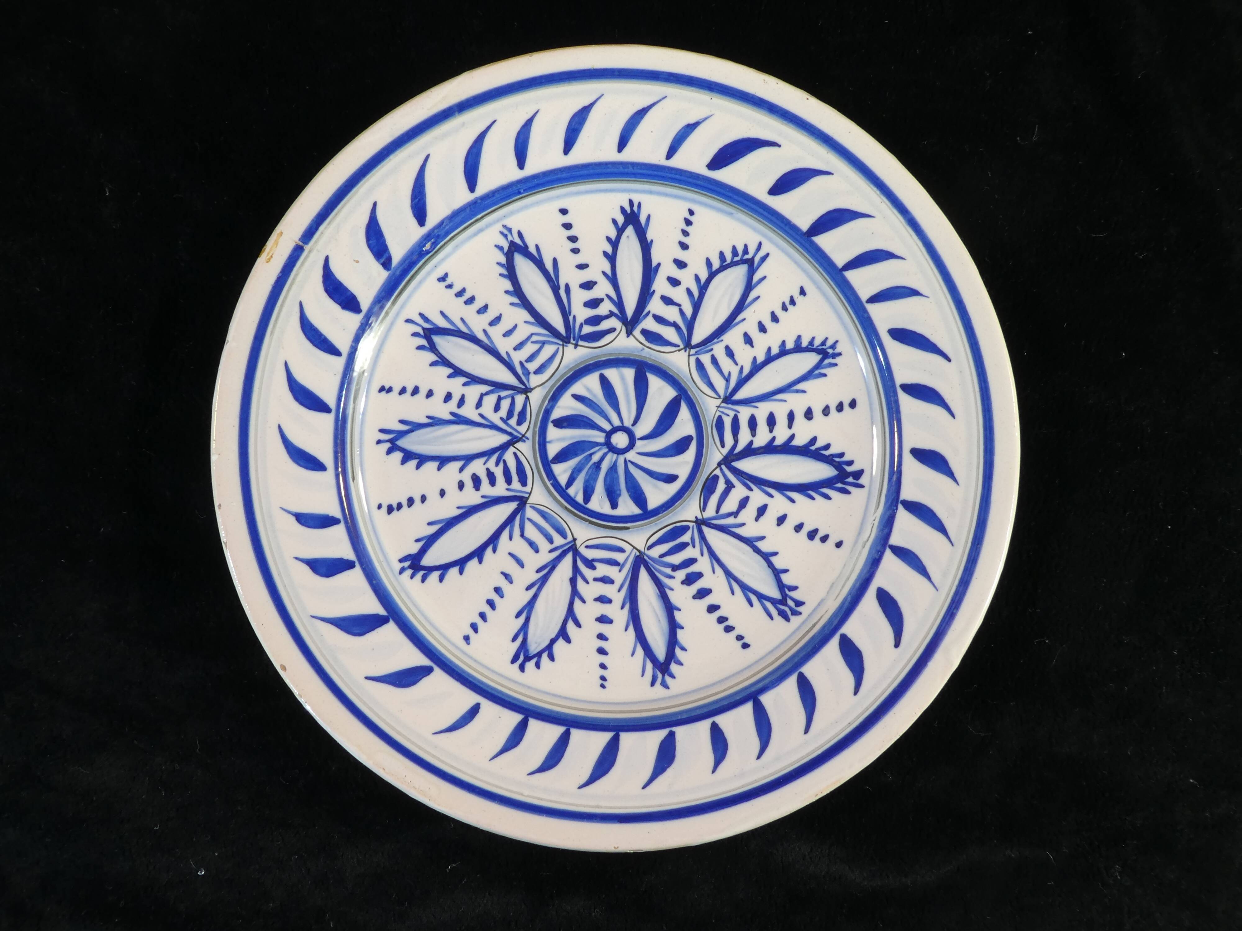 Plate in Faience HENRIOT QUIMPER nº1 blue rosette