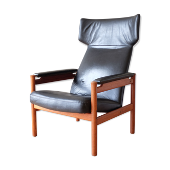 Vintage Danish Leather Wingback Chair by Fritz Hansen