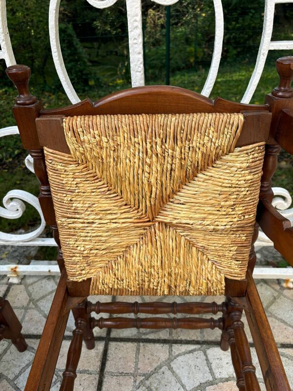 Paire de chaises d angle dites « coin de feu «