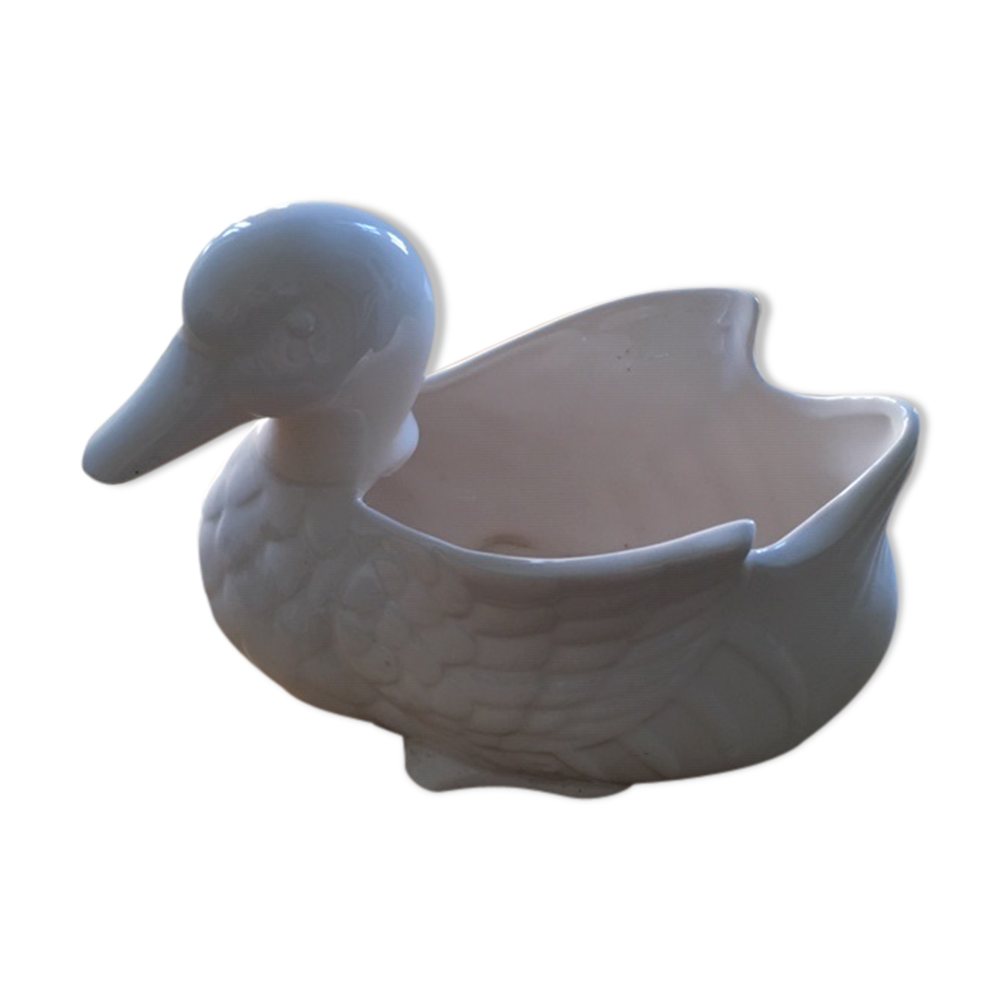 Empty ceramic pocket duck