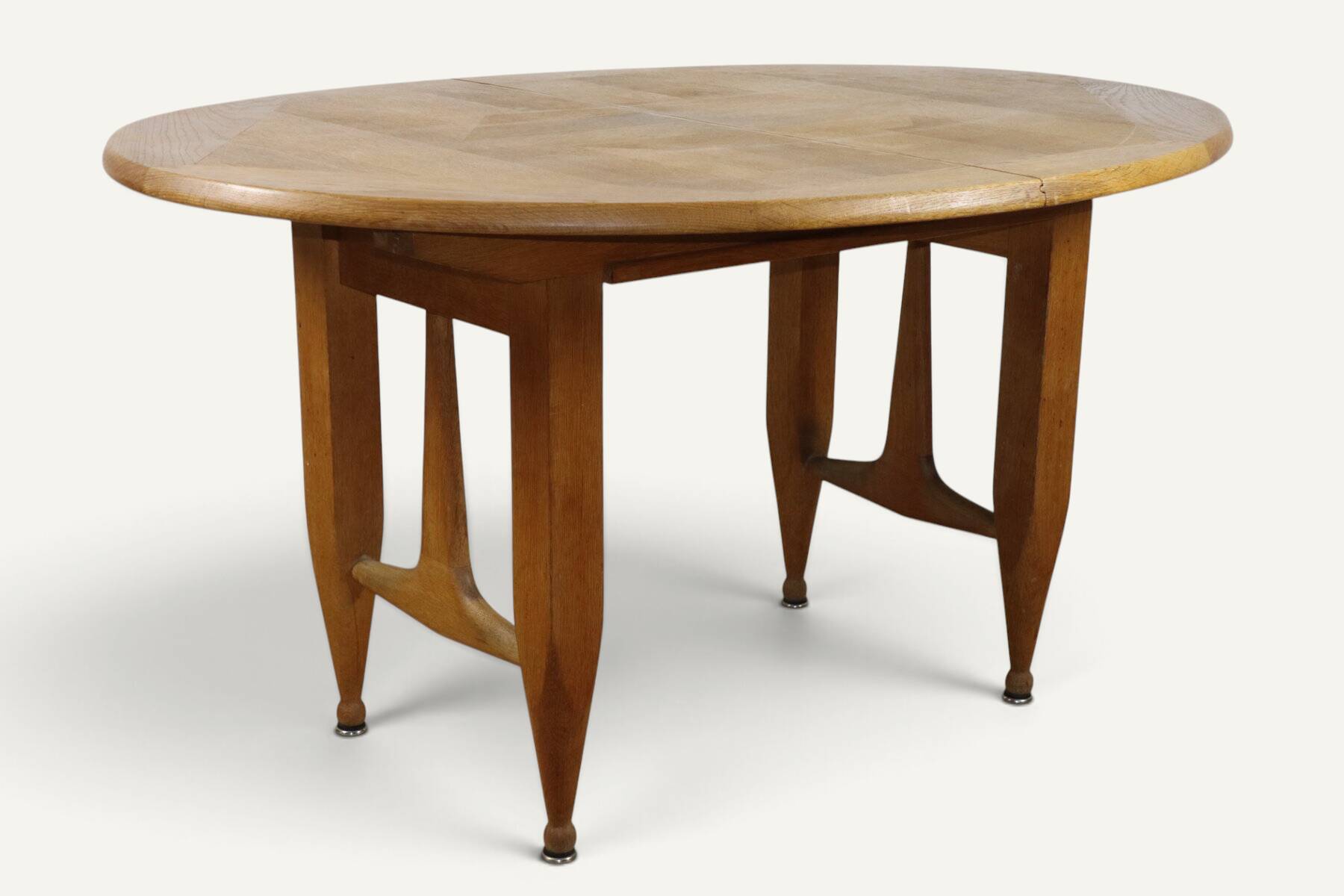 Extendable dining table in oak by Guillerme and Chambron - 1960s