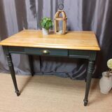 Old desk table in patinated anthracite revamped beech.