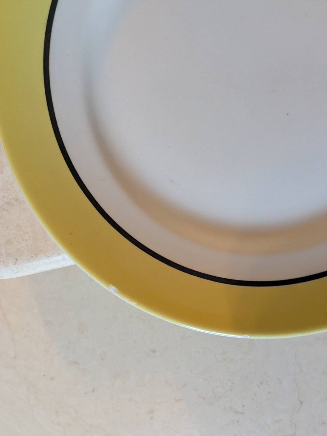 Six vintage dinner plates