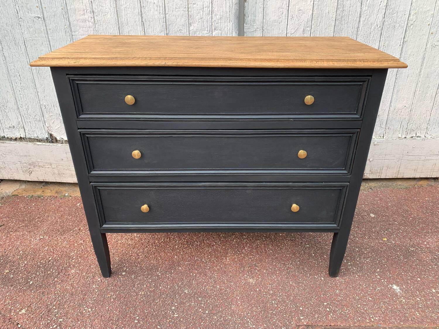 Matte black oak chest of drawers with 3 drawers