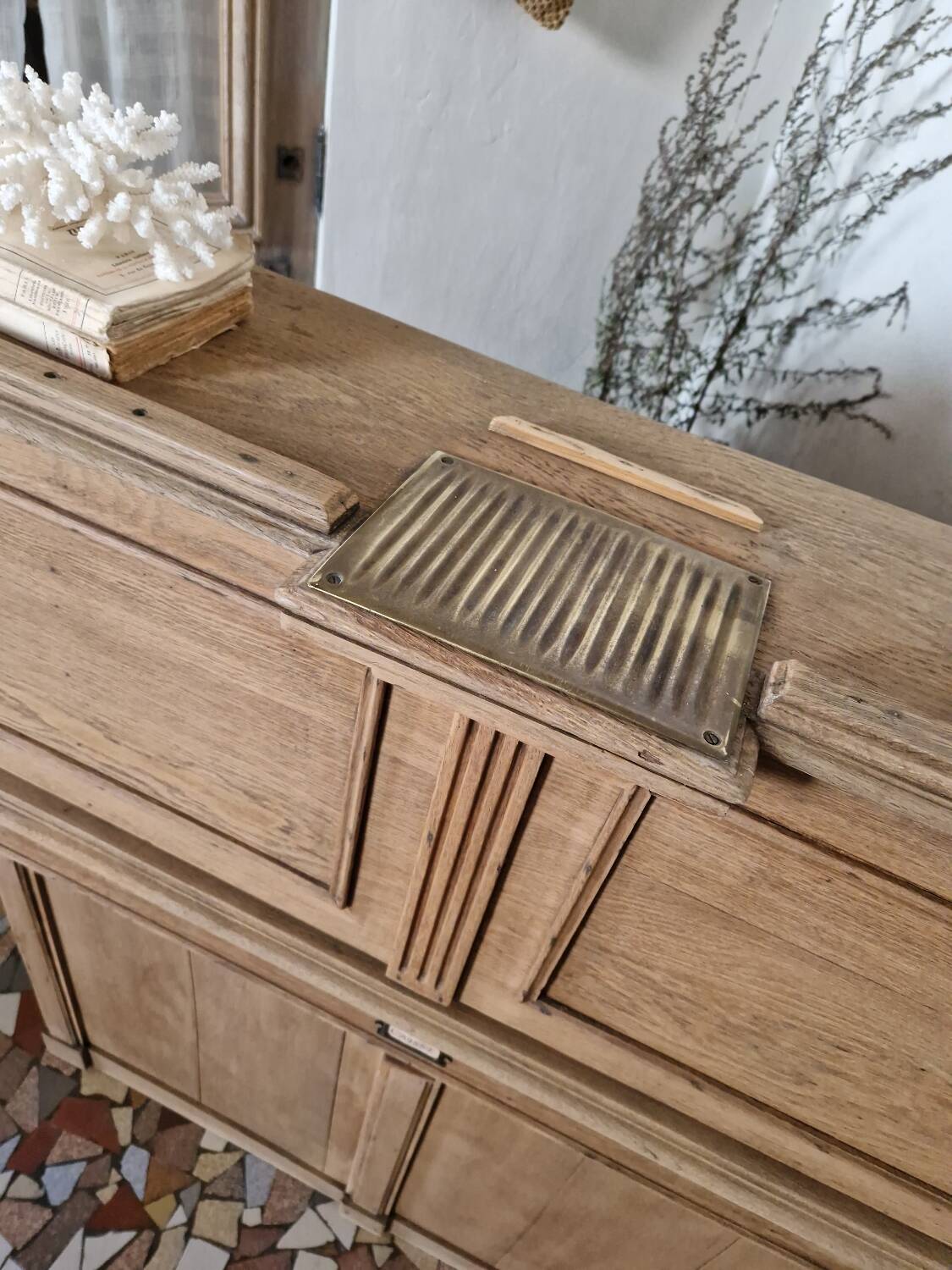 Old cash counter