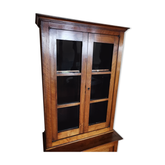 Old showcase