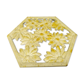 Dessous de plat fleurs blanches métal patiné ancien vintage