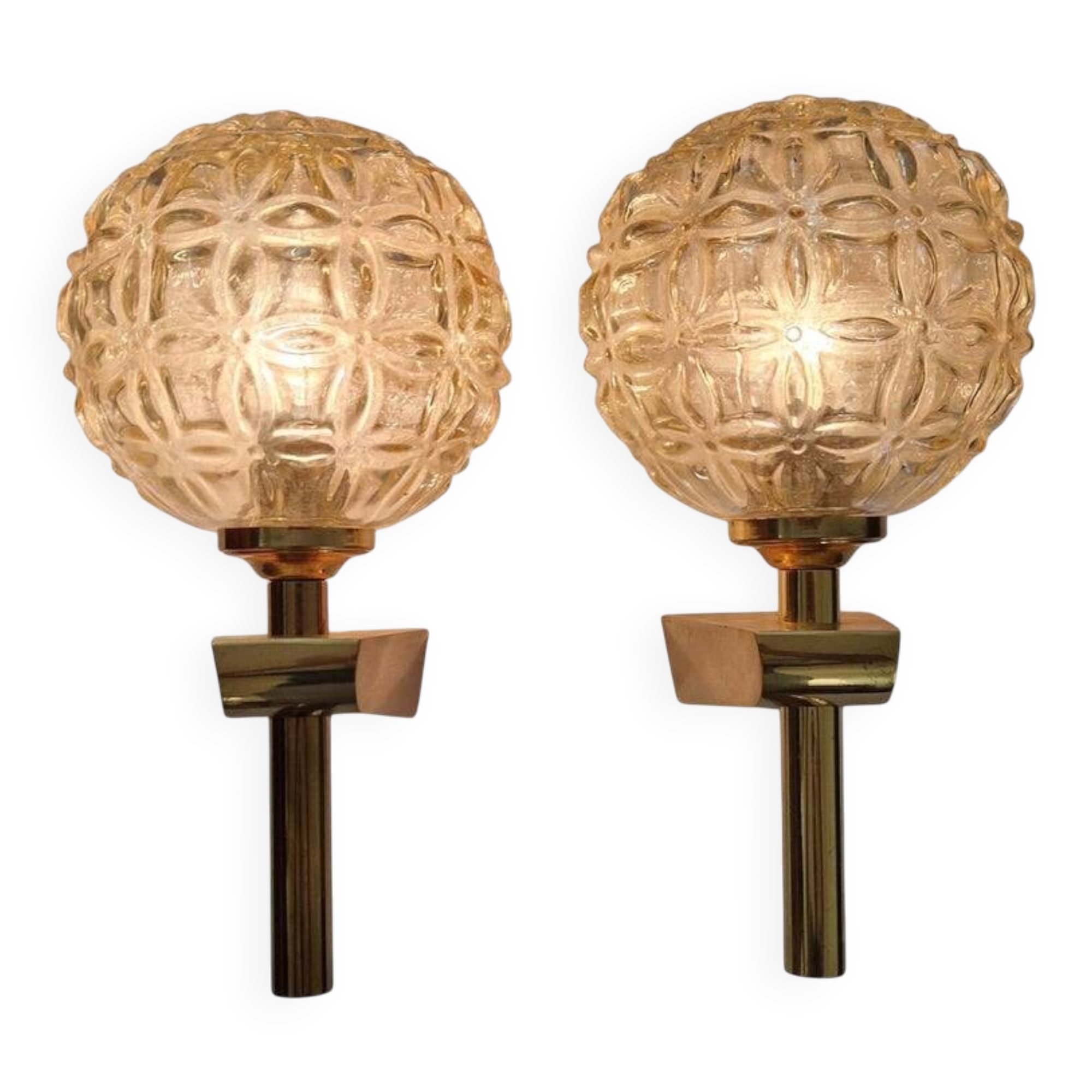 Pair of Midcentury Wall Lamps in style of Gaetano Sciolari, Italy, 1970s