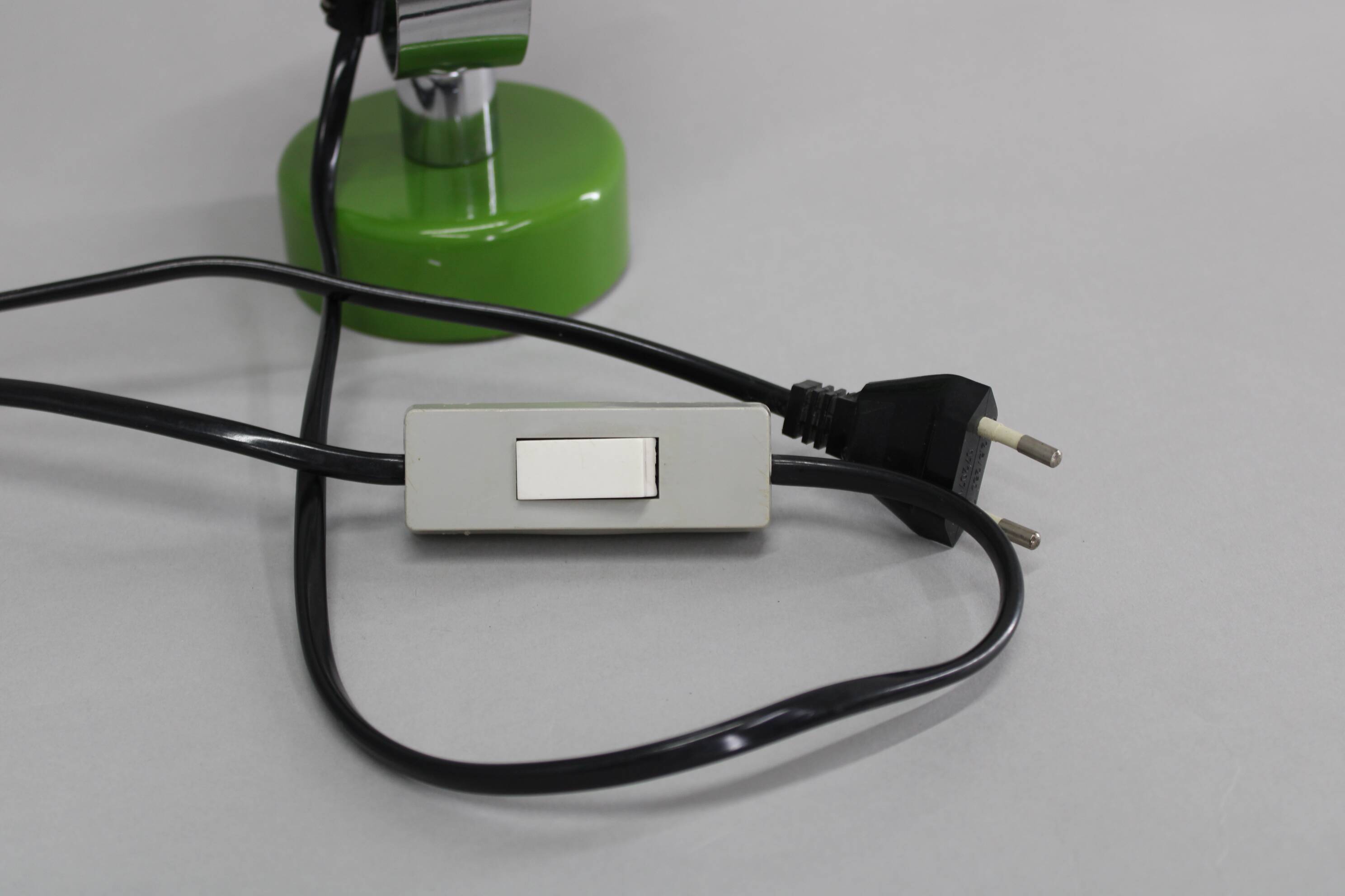 Applique murale orientable tchécoslovaque des années 1970, par Stanislav Indra, chromée et verte