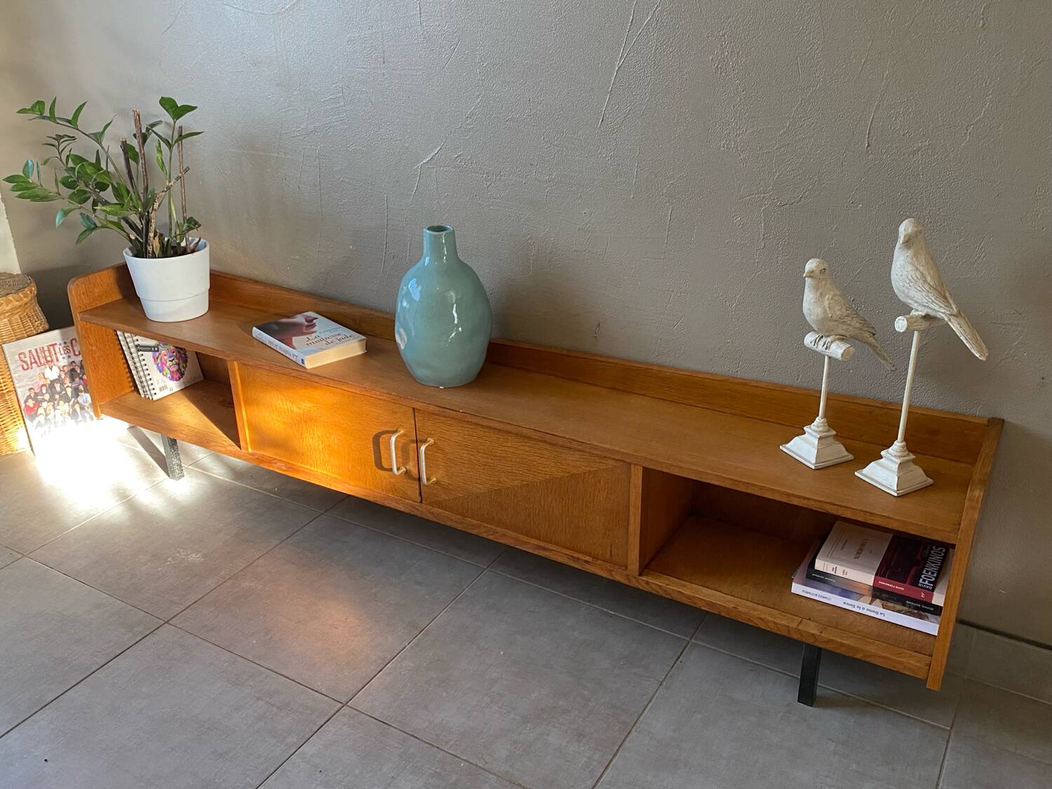 Vintage oak sideboard (shallow)