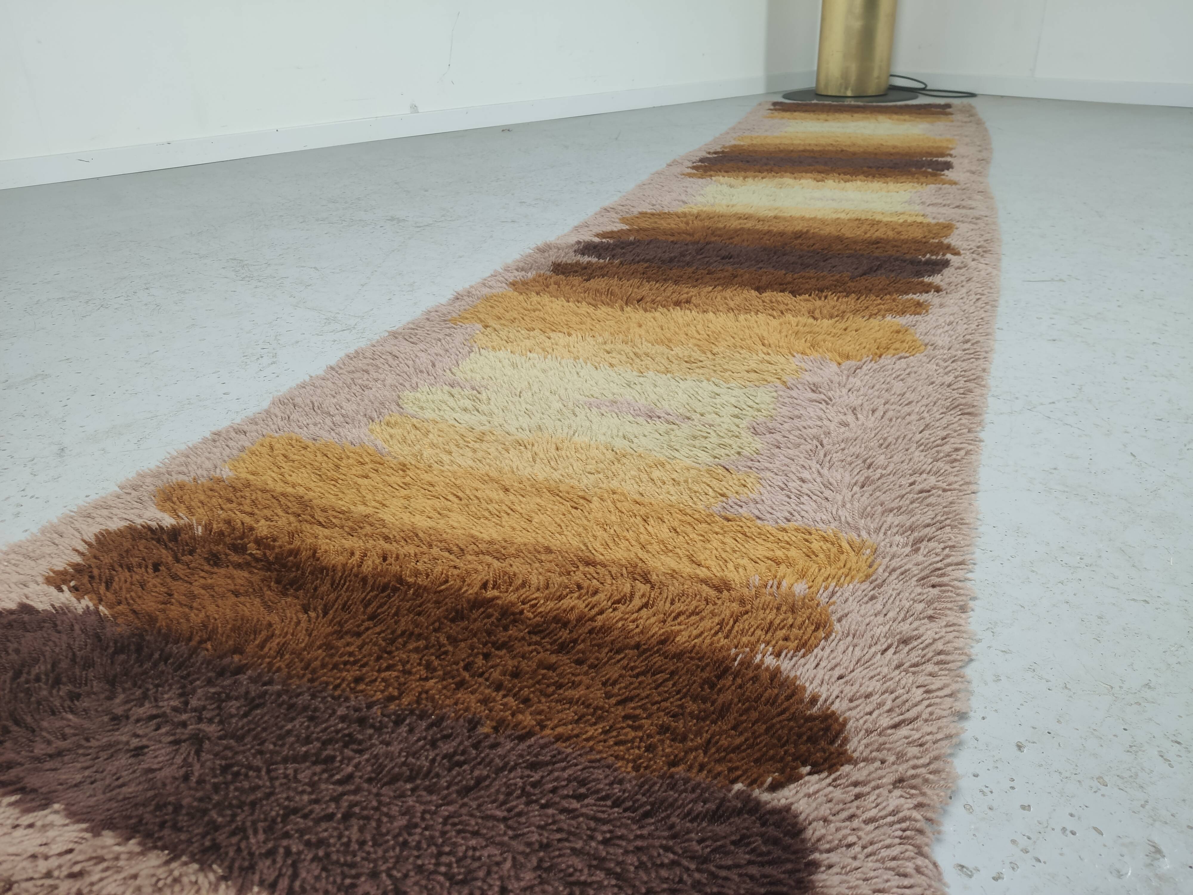 Corridor carpet Desso space age 330cm , Holland 1970s