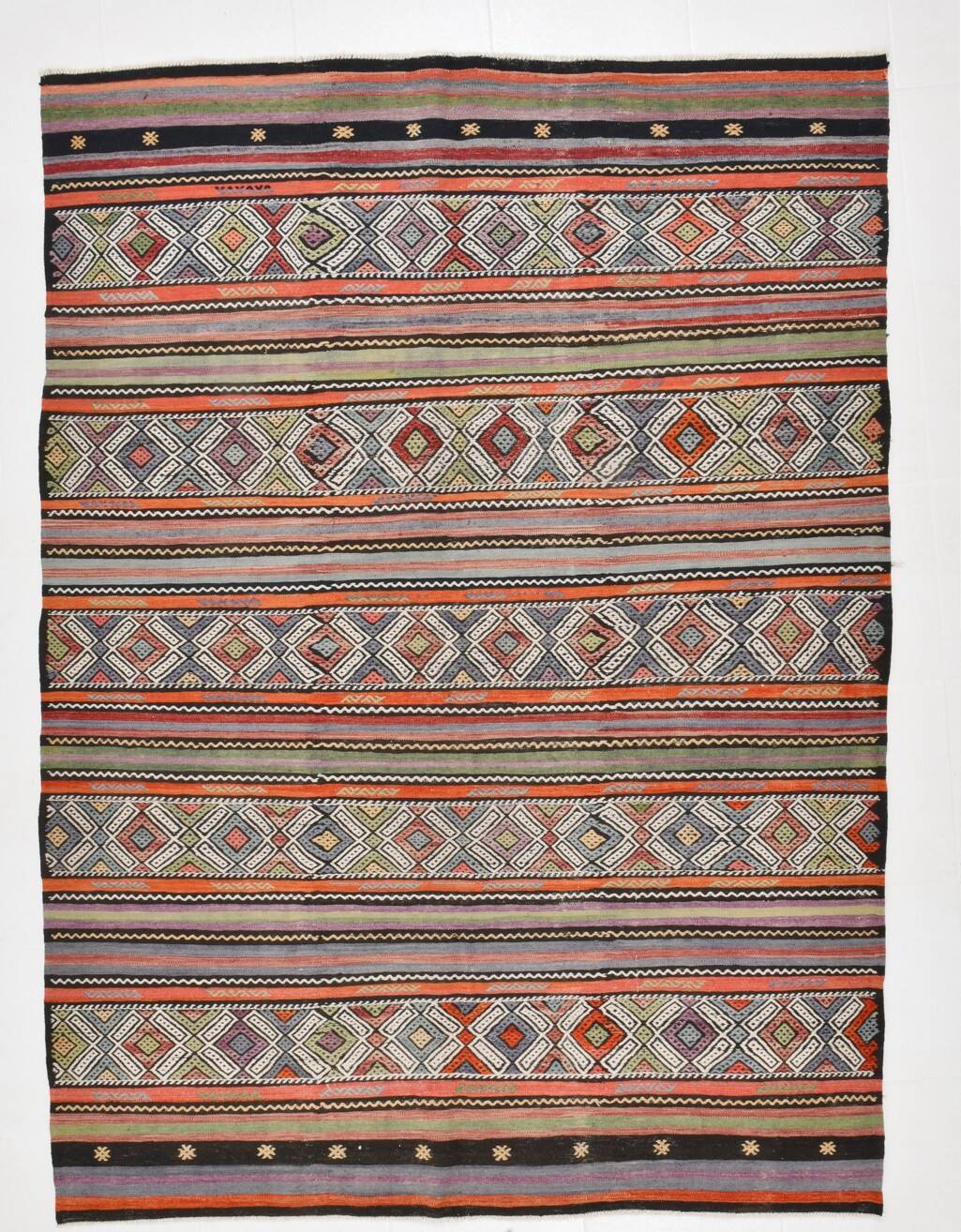 Traditional Oriental Carpet, Turkish Kilim Rug, 174x236 Cm