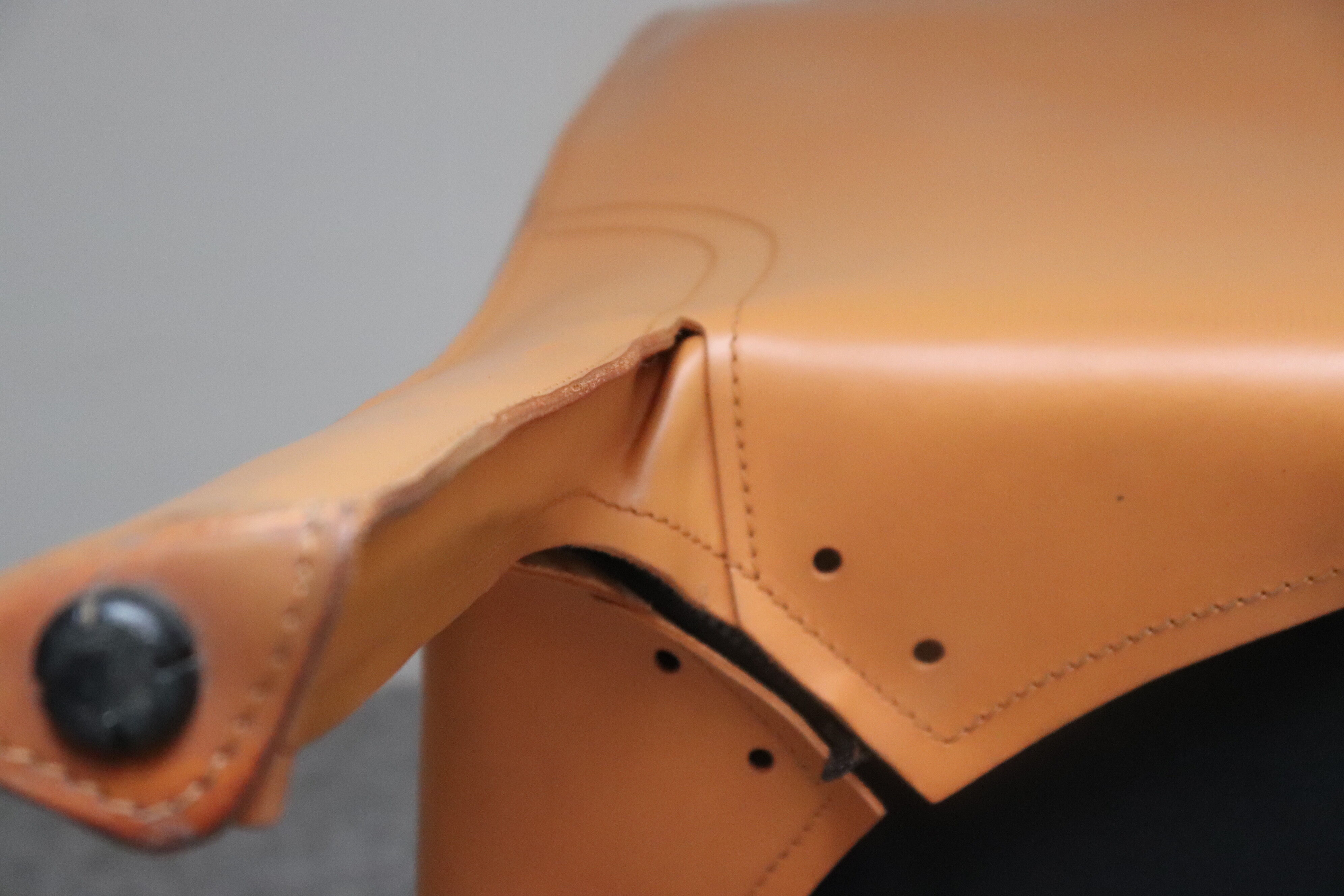 CAB 414 easy chair design by Mario Bellini, Cassina