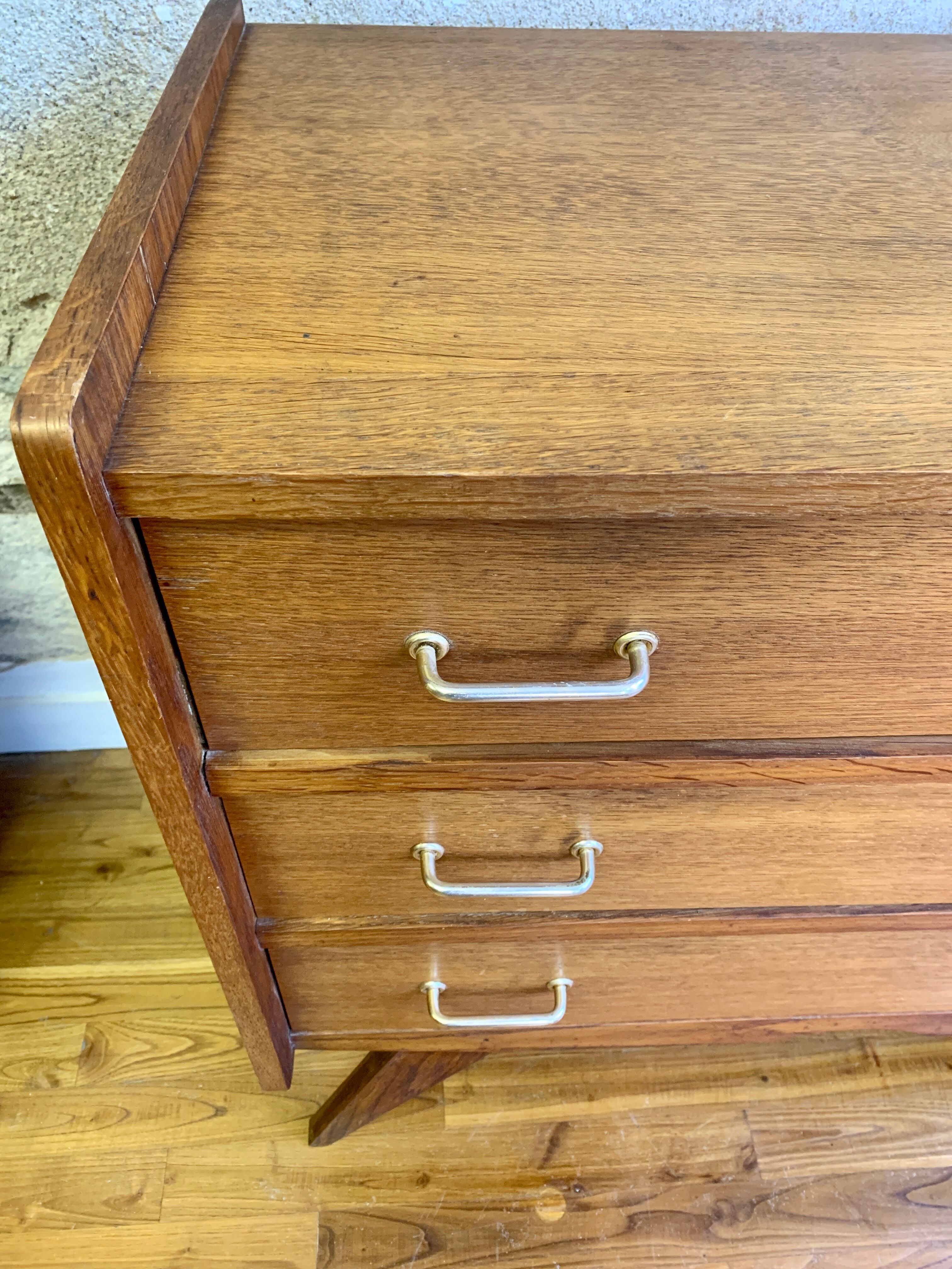 Commode vintage pieds compas