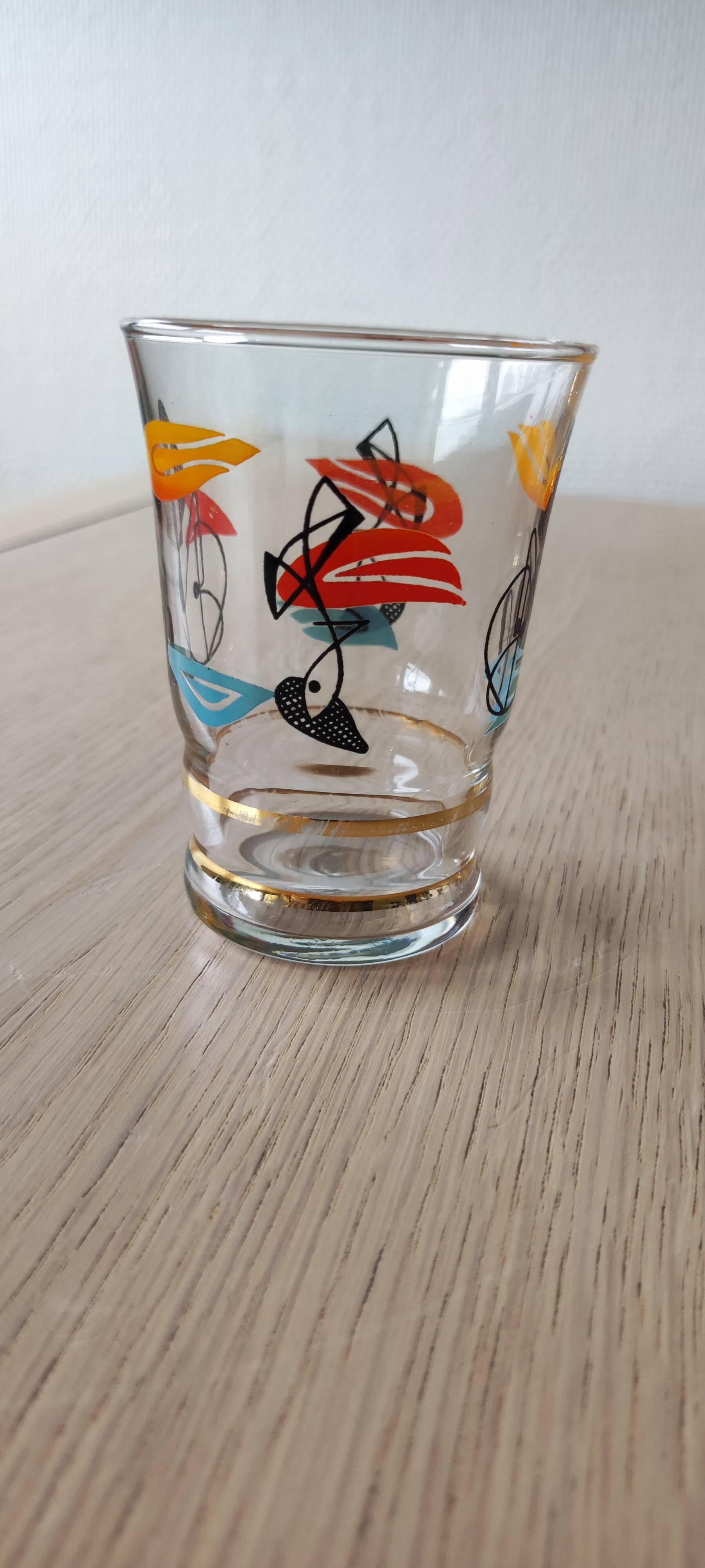 Set of 9 vintage Miro glasses