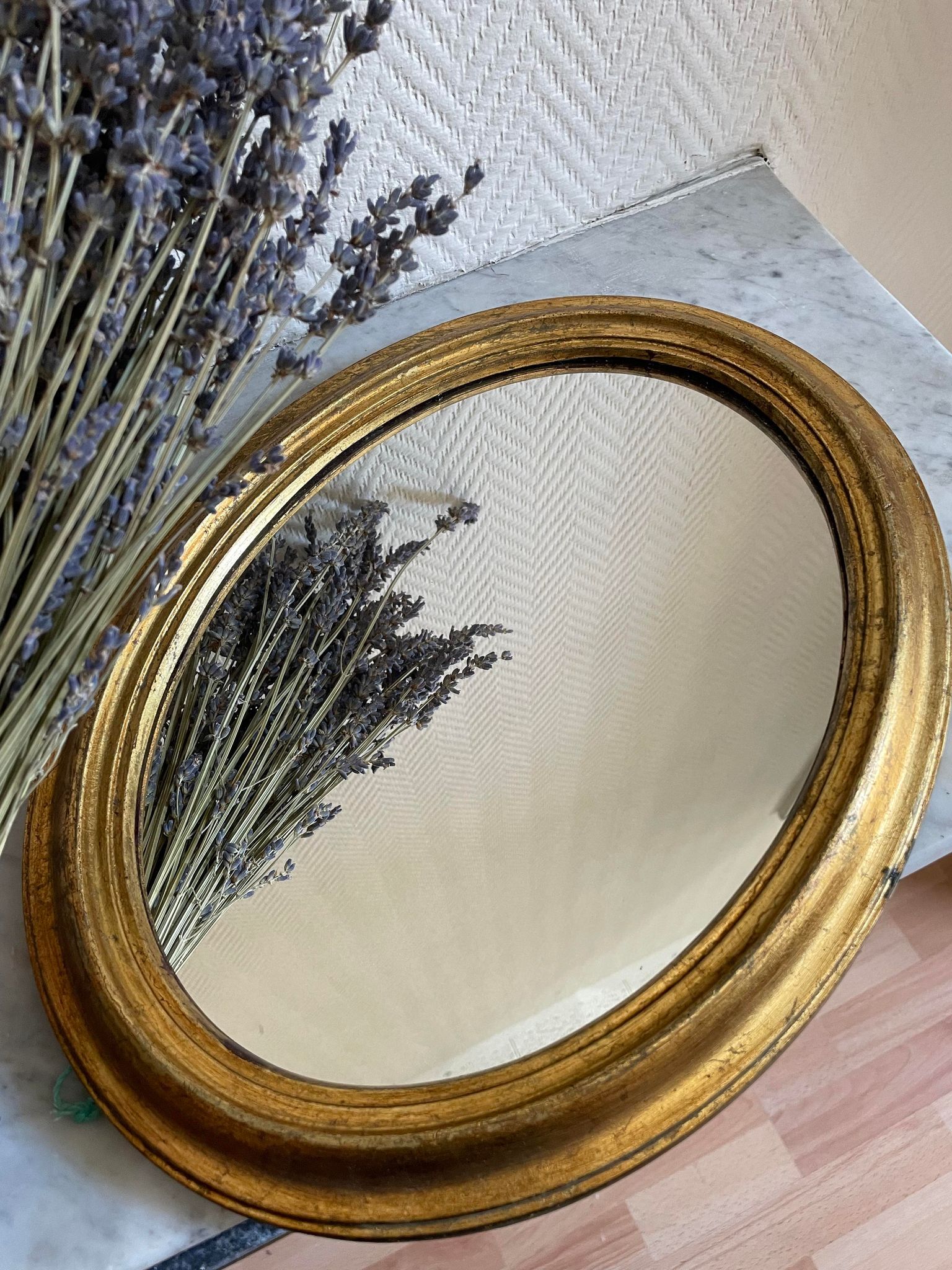 Mirror oval frame gilded wood
