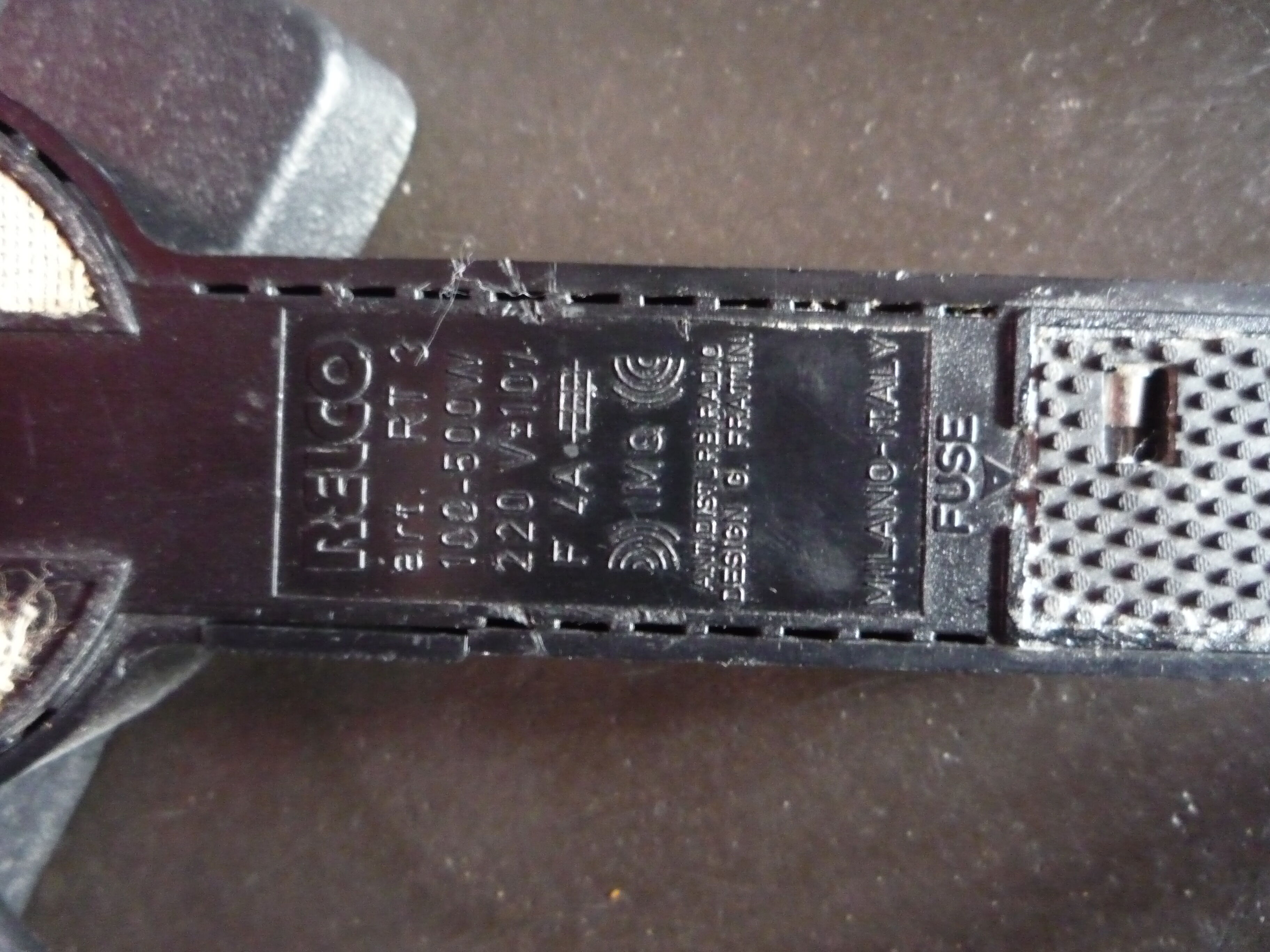 Gianfranco Frattini red laqué metal lamppost,  Relco editor