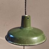 Suspension sheet enamelled green and white