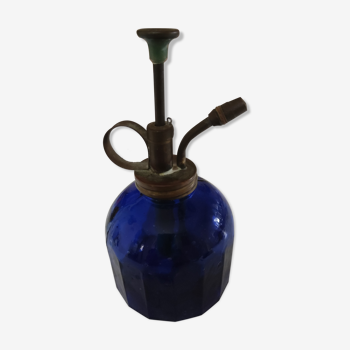 Dark blue brass and glass sprayer