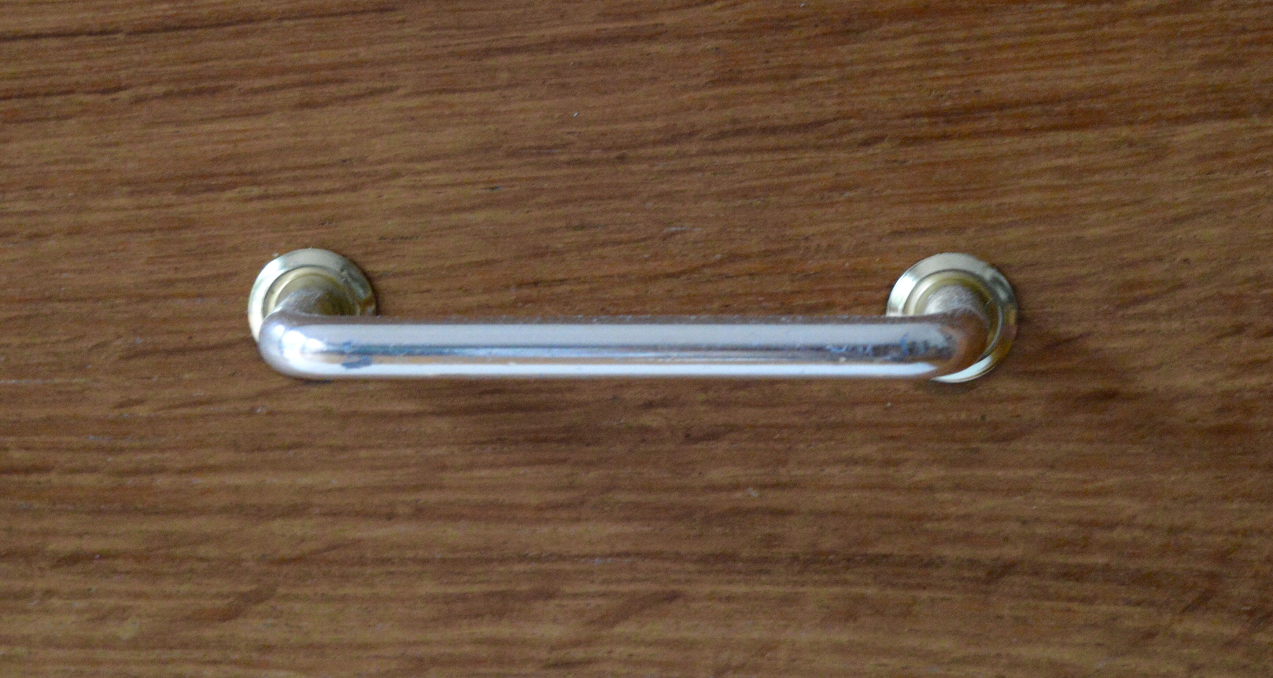 Commode en placage chêne