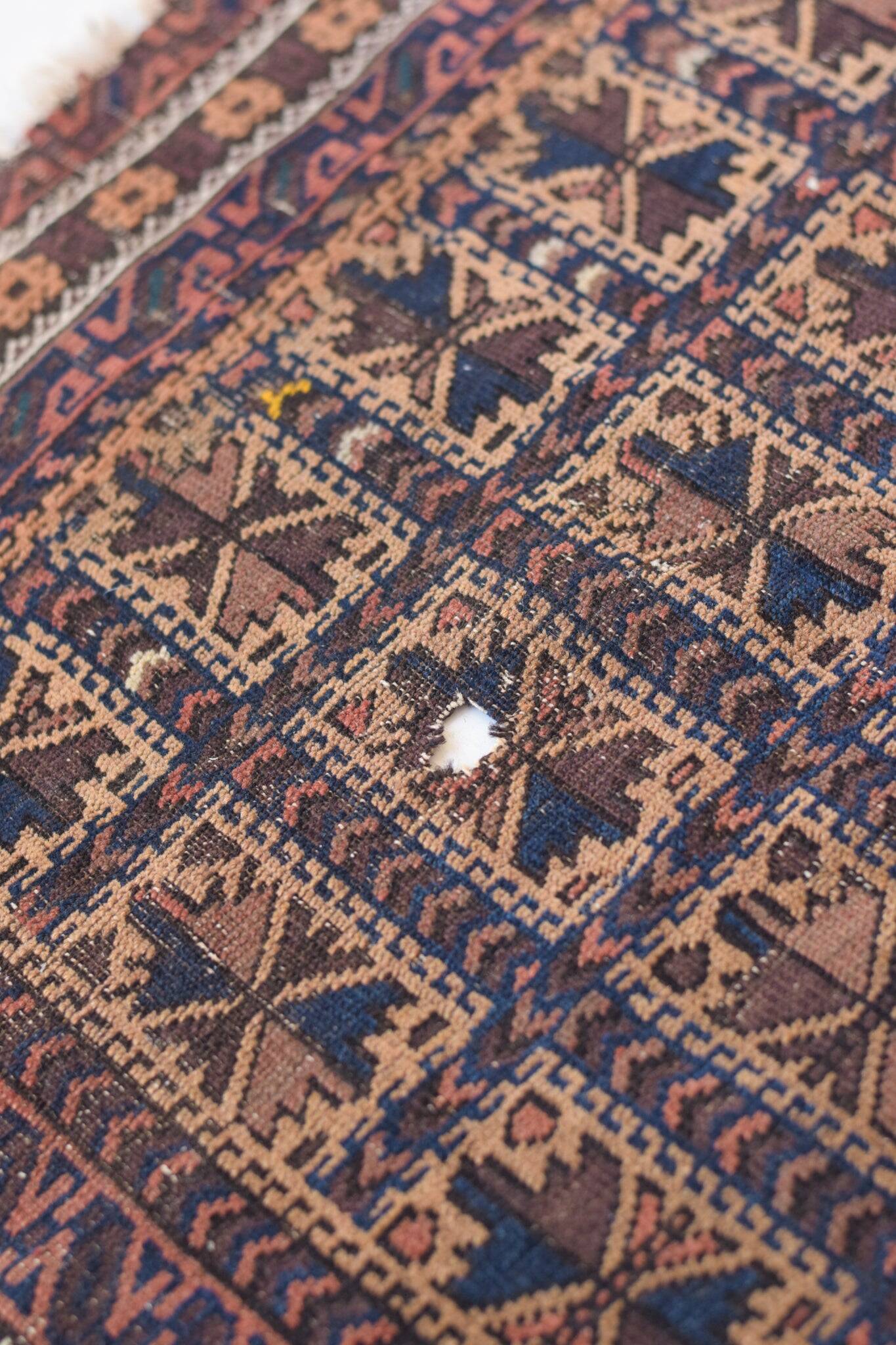 Interesting Tribal Persian - Handmade Rug