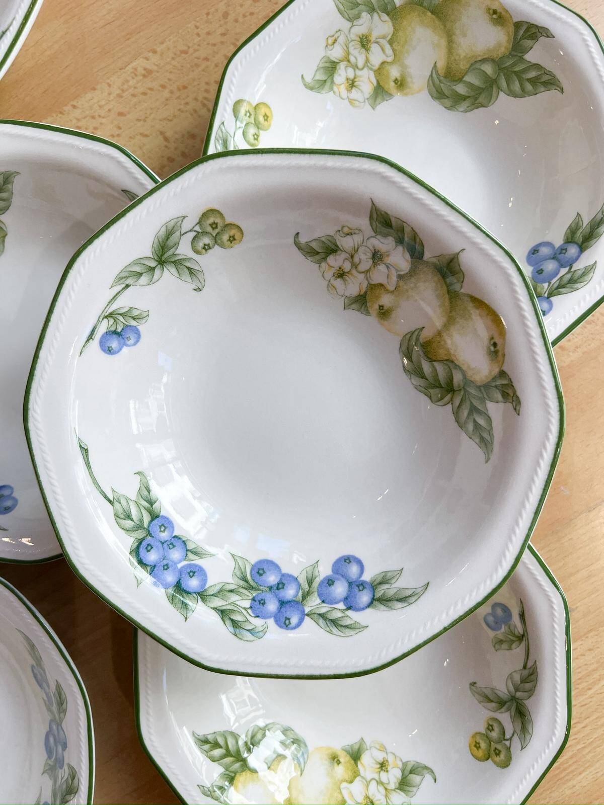 11 Churchill deep dessert plates