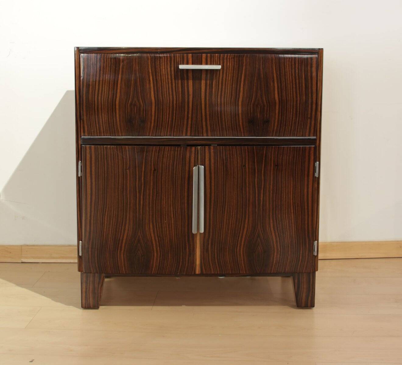 Small Art Deco Bar Cabinet, Macassar Veneer, France, circa 1930