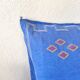 Coussin berbère bleu en soie de cactus
