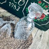 Carafe en verre ciselé