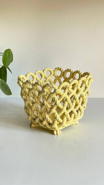 Vintage Braided Cache-Pot