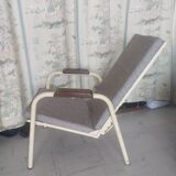 Reclining rest chair by Jean Prouvé (1954-1957)