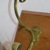 Door coats in oak with 2 hooks brass