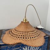 Vintage suspension in woven wicker