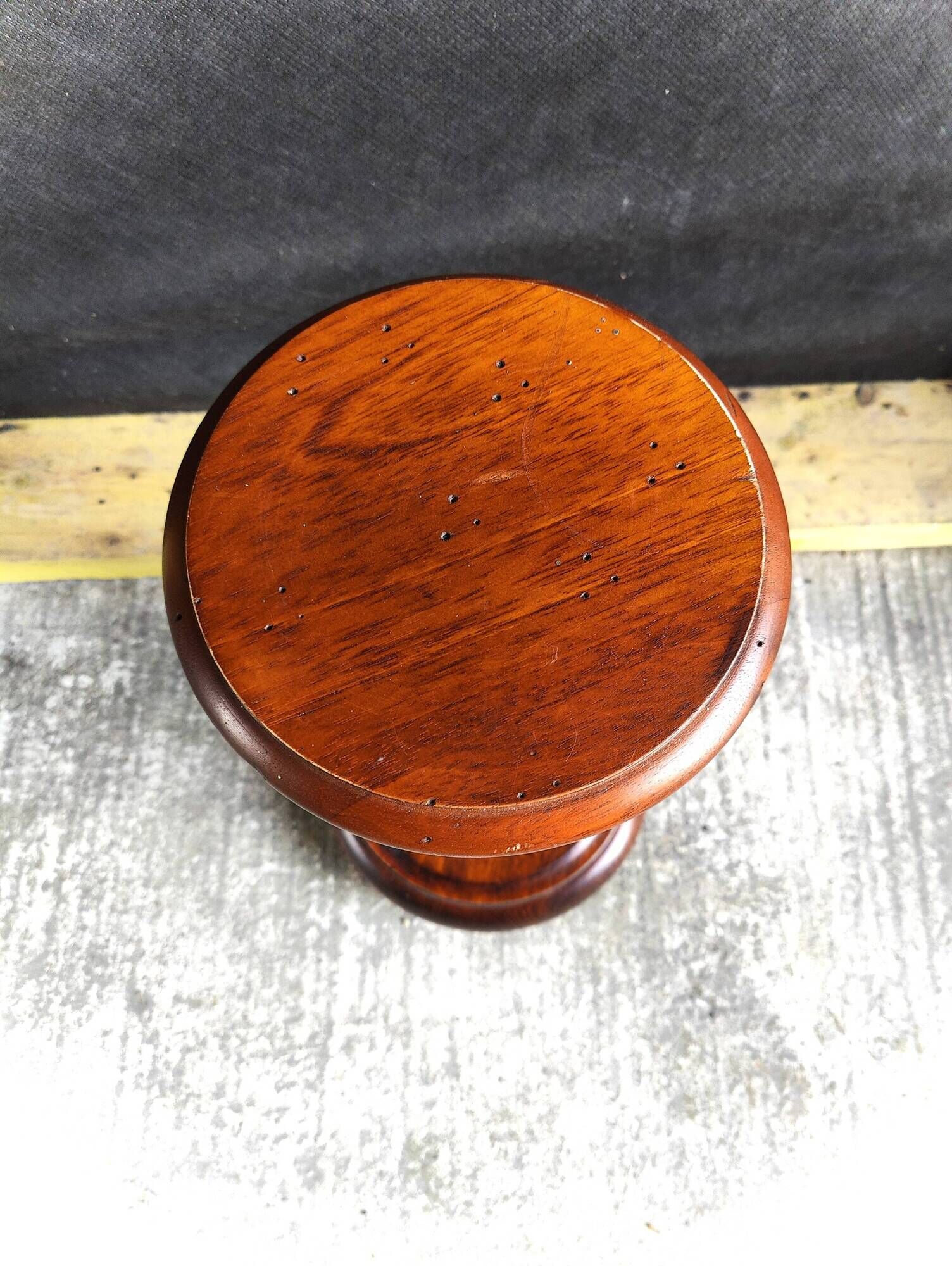 Vintage column pedestal