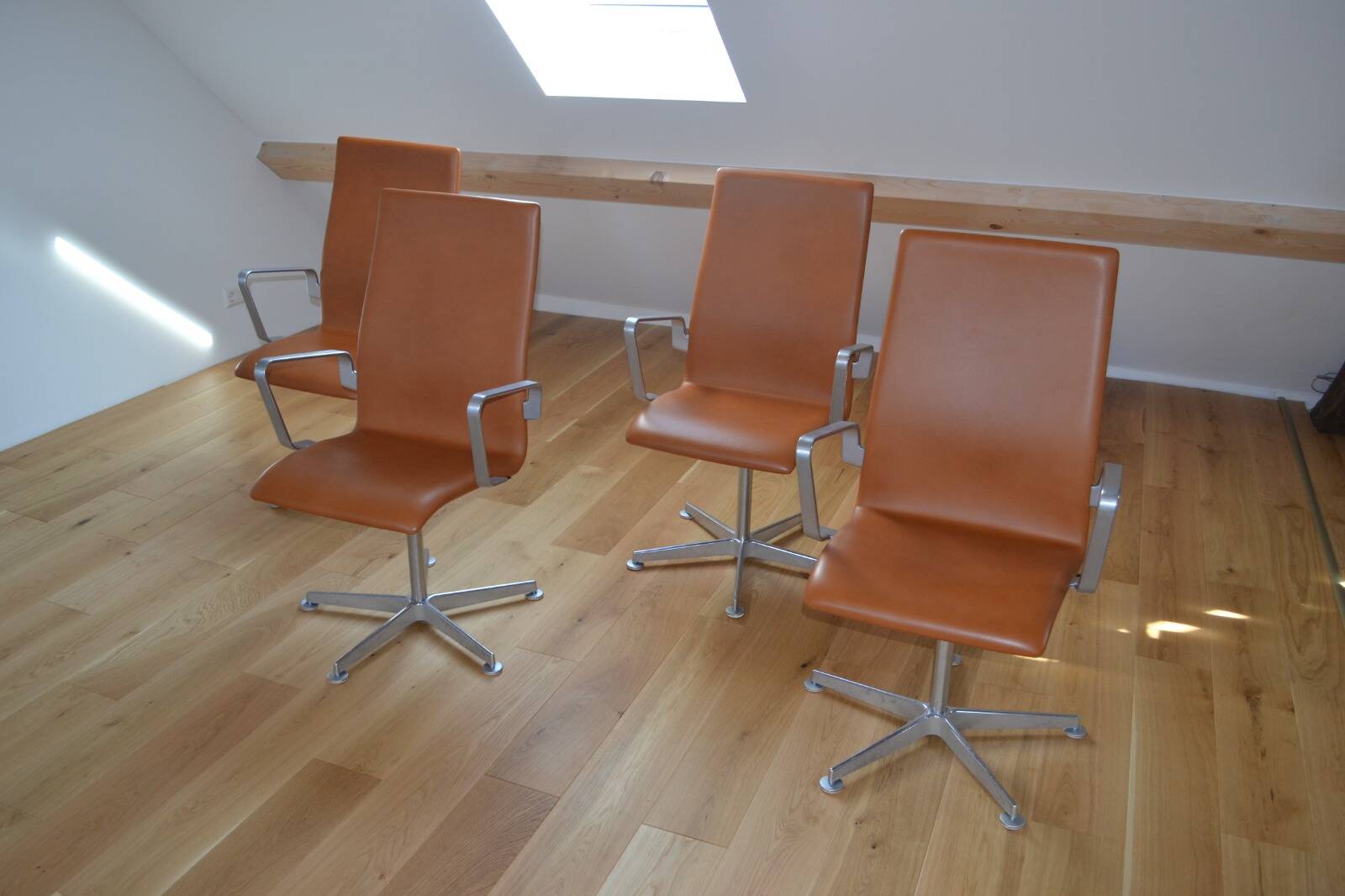 Set of 4 OXFORD chairs by the brand Fritz Hansen