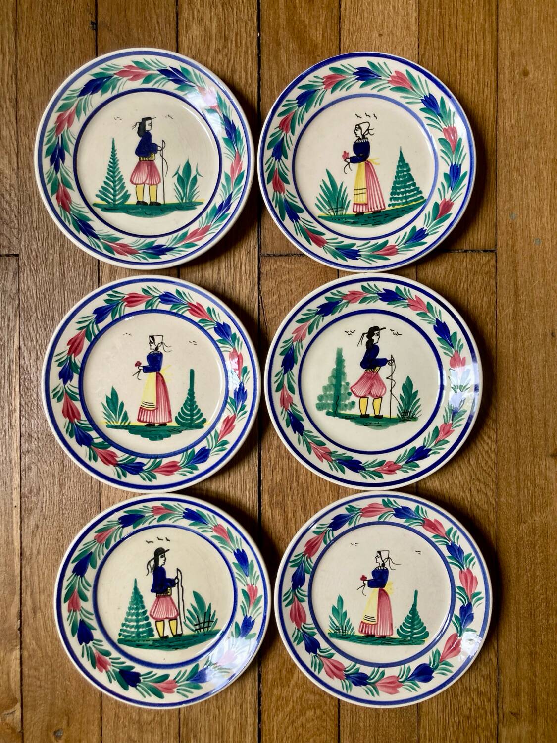 Henriot Quimper dessert service