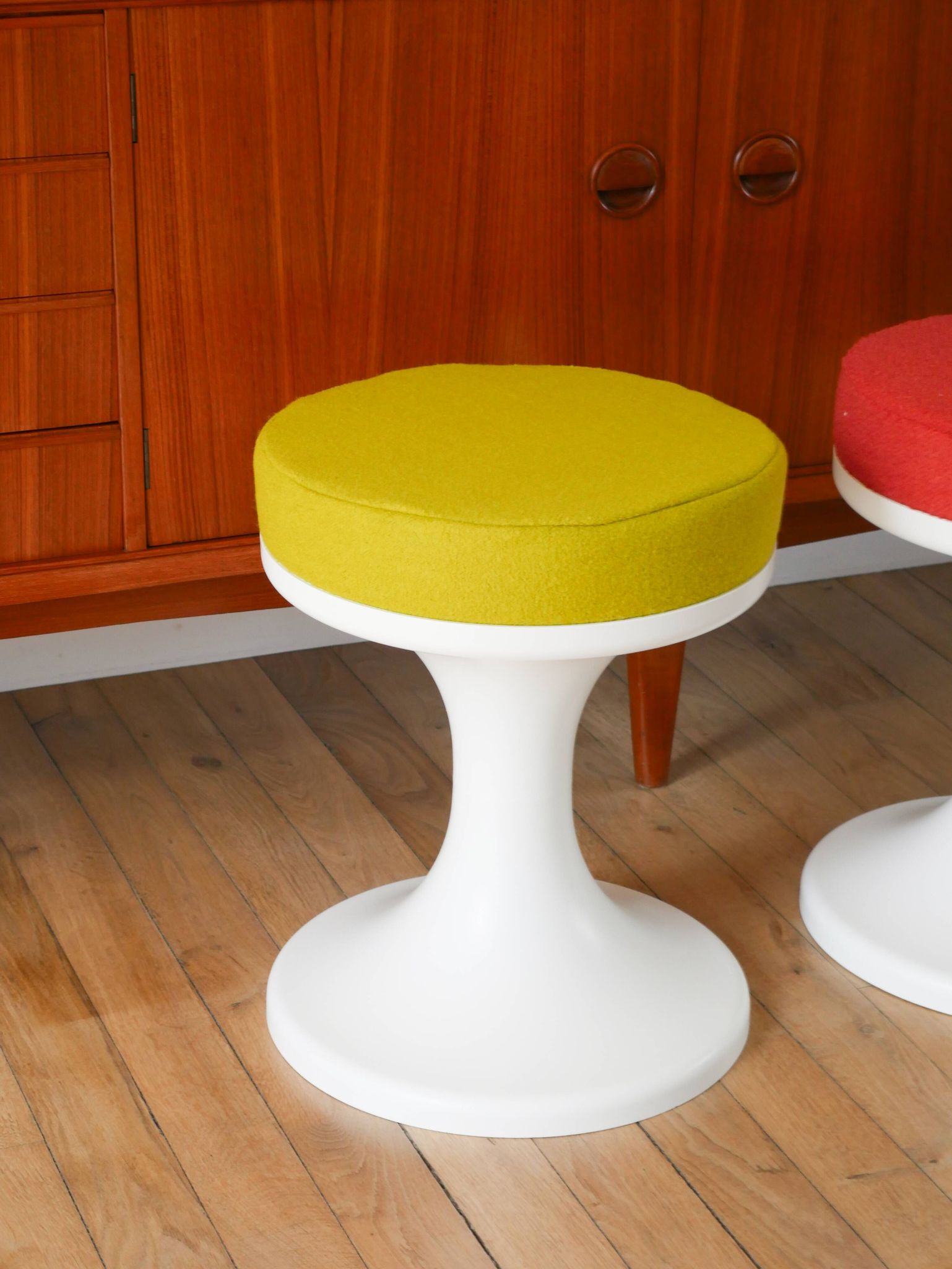 Tabouret tulipe en Plastique et Laine, Vert Matcha, Design Space Age, 1970