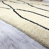 Handmade wool berber rug 258 x 158 cm