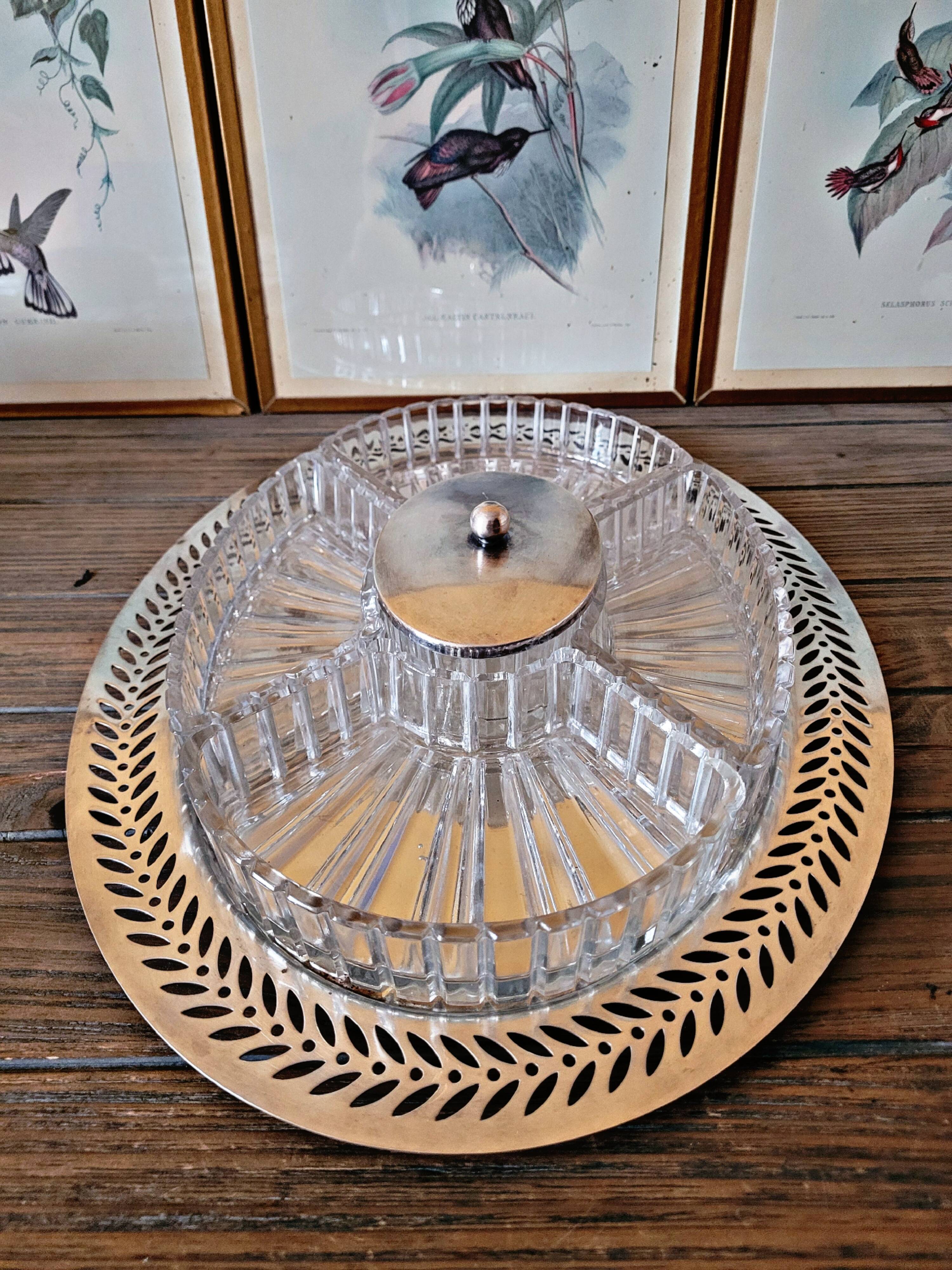 Art Deco style silver-plated metal and glass aperitif tray, 5 compartments.
